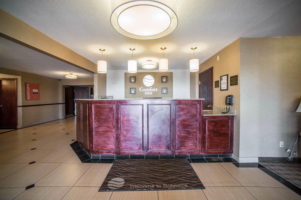 Quality Inn & Suites Boonville - Columbia Kültér fotó