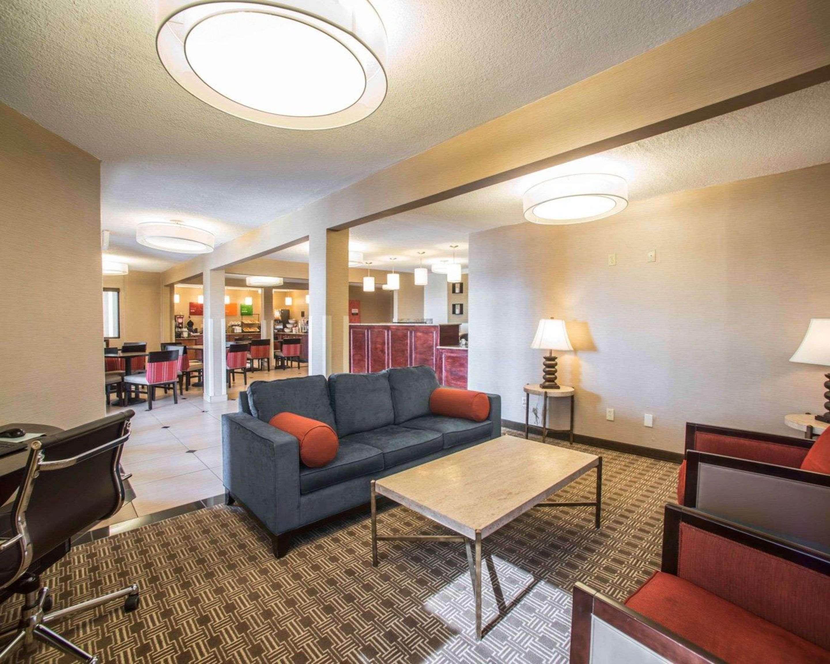 Quality Inn & Suites Boonville - Columbia Kültér fotó