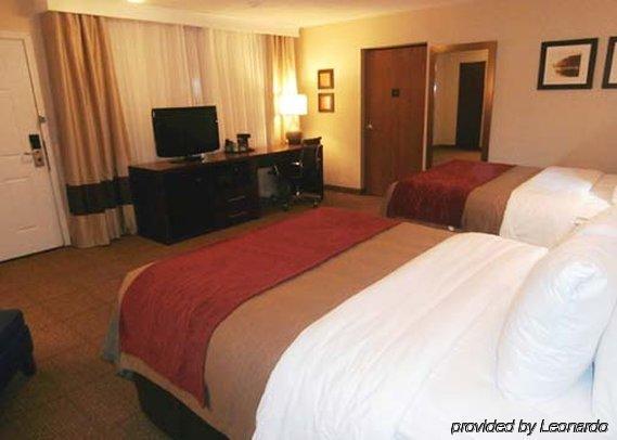 Quality Inn & Suites Boonville - Columbia Kültér fotó