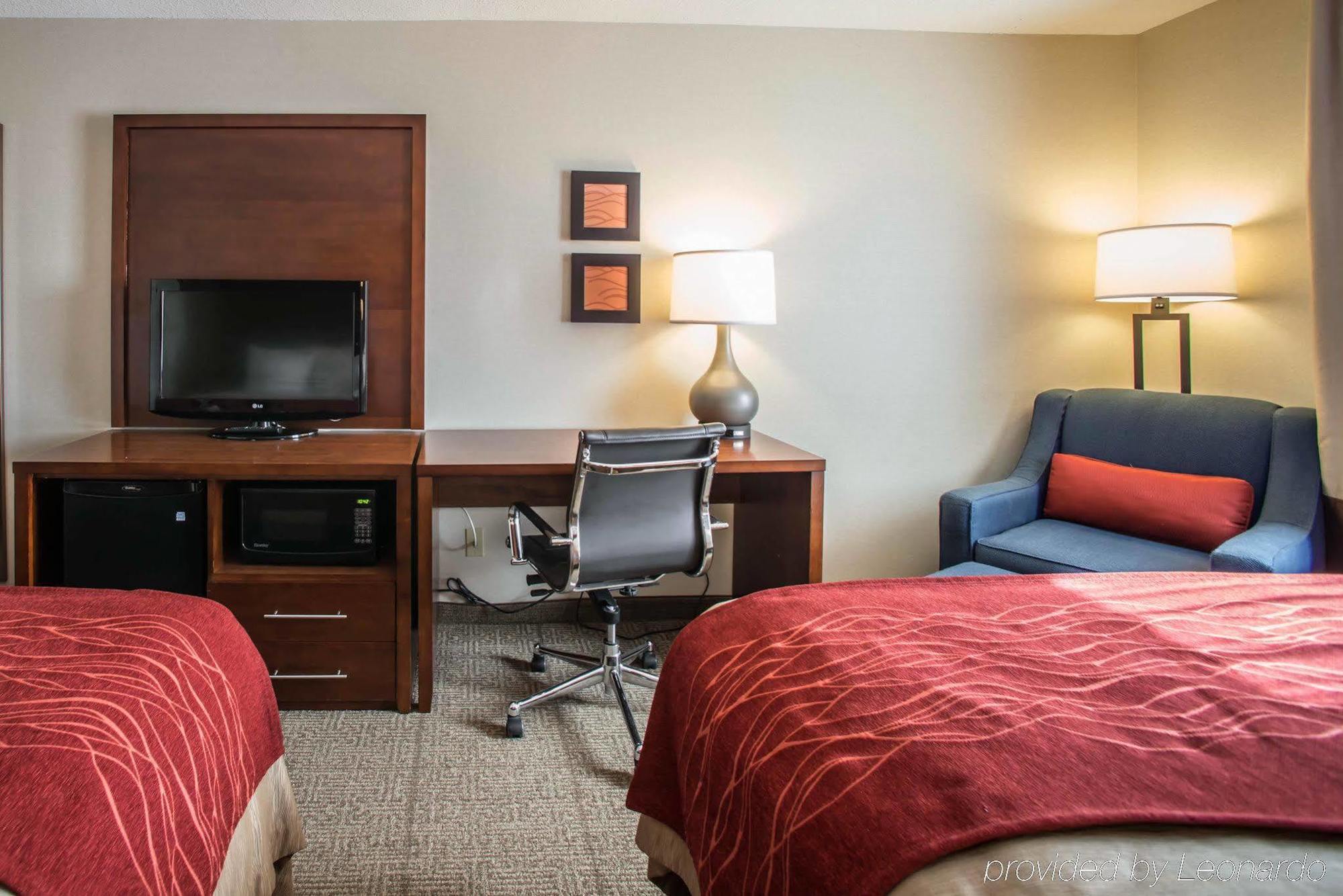 Quality Inn & Suites Boonville - Columbia Kültér fotó