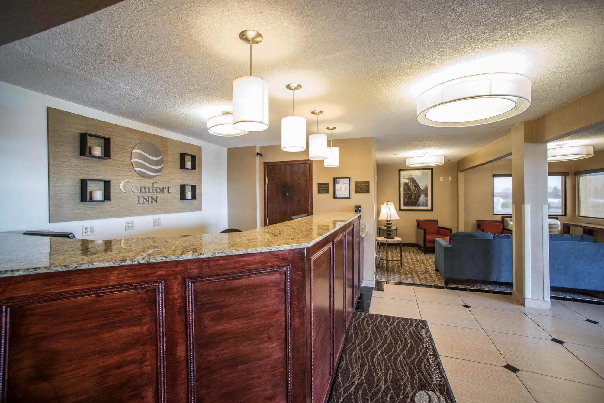 Quality Inn & Suites Boonville - Columbia Kültér fotó