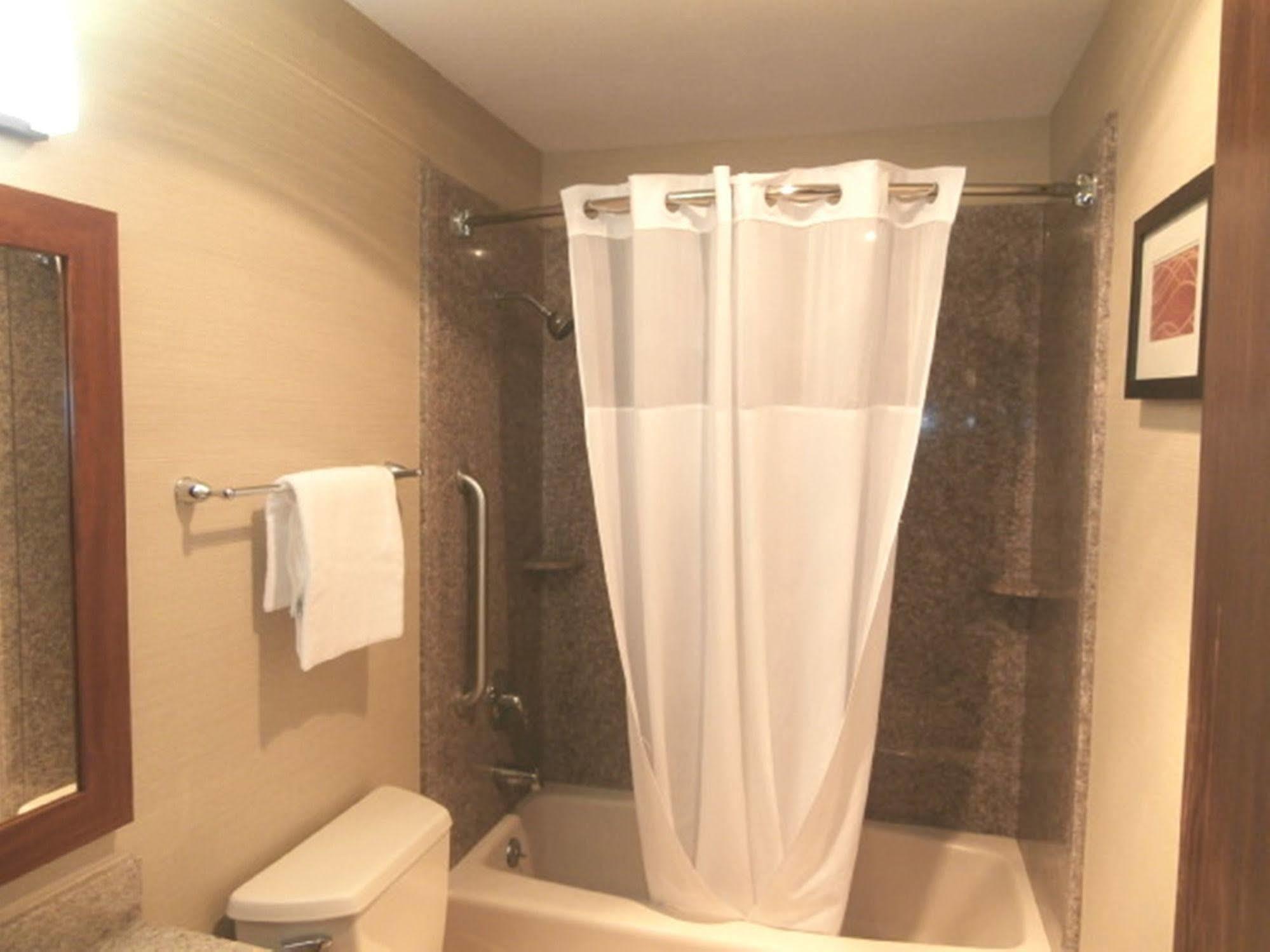 Quality Inn & Suites Boonville - Columbia Kültér fotó
